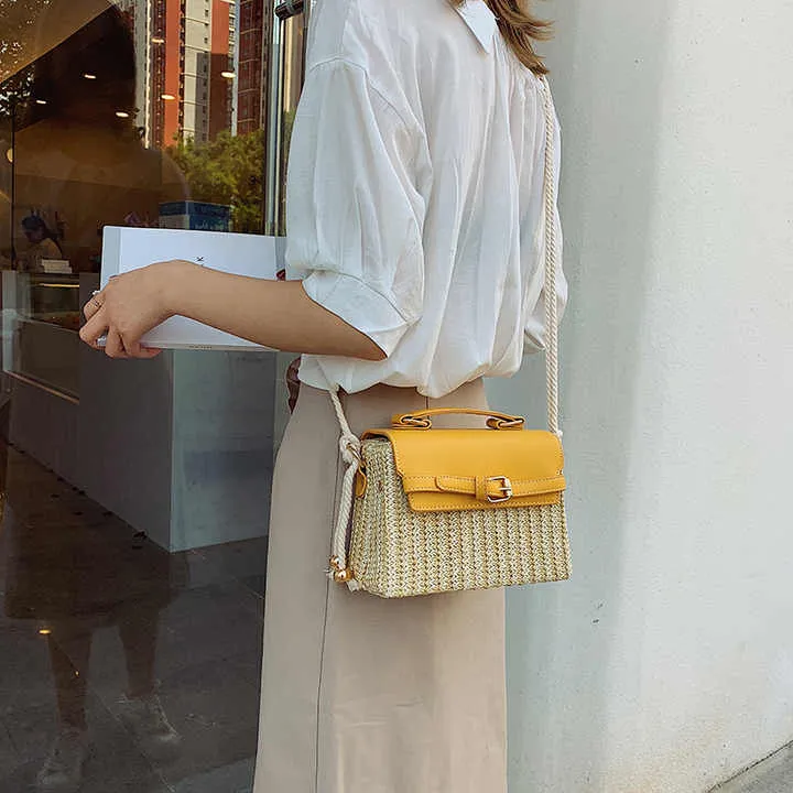 حقيبة يد نسائيه مصنوعه يدويا - Handmade women's handbag