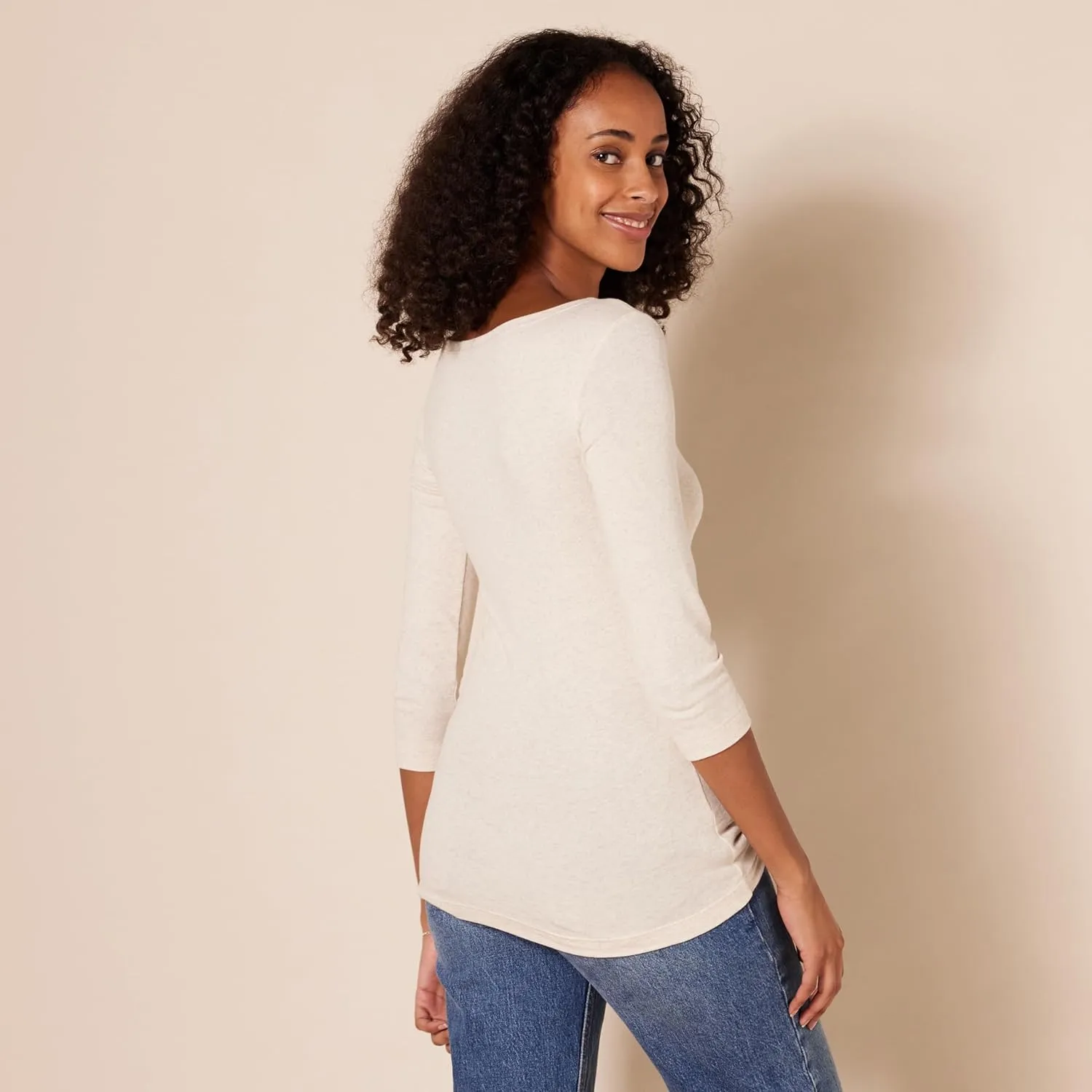 Amazon Essentials Women's Slim-Fit 3/4 Sleeve Boat Neck T-Shirt