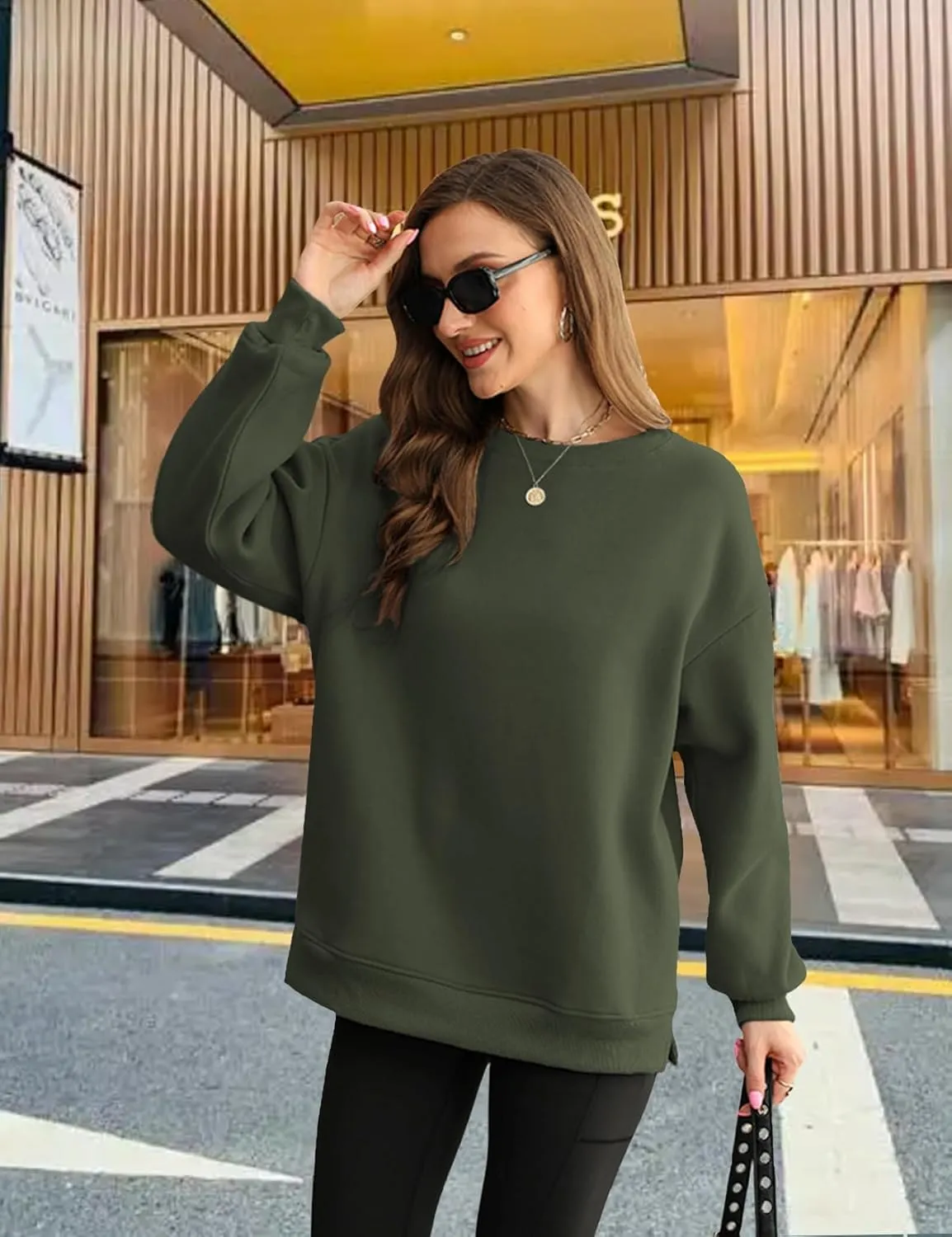 Womens Crew Neck Oversized Sweatshirt with Pockets Long Sleeve Pullover Cotton Hoodies Casual Tops Winter 2025